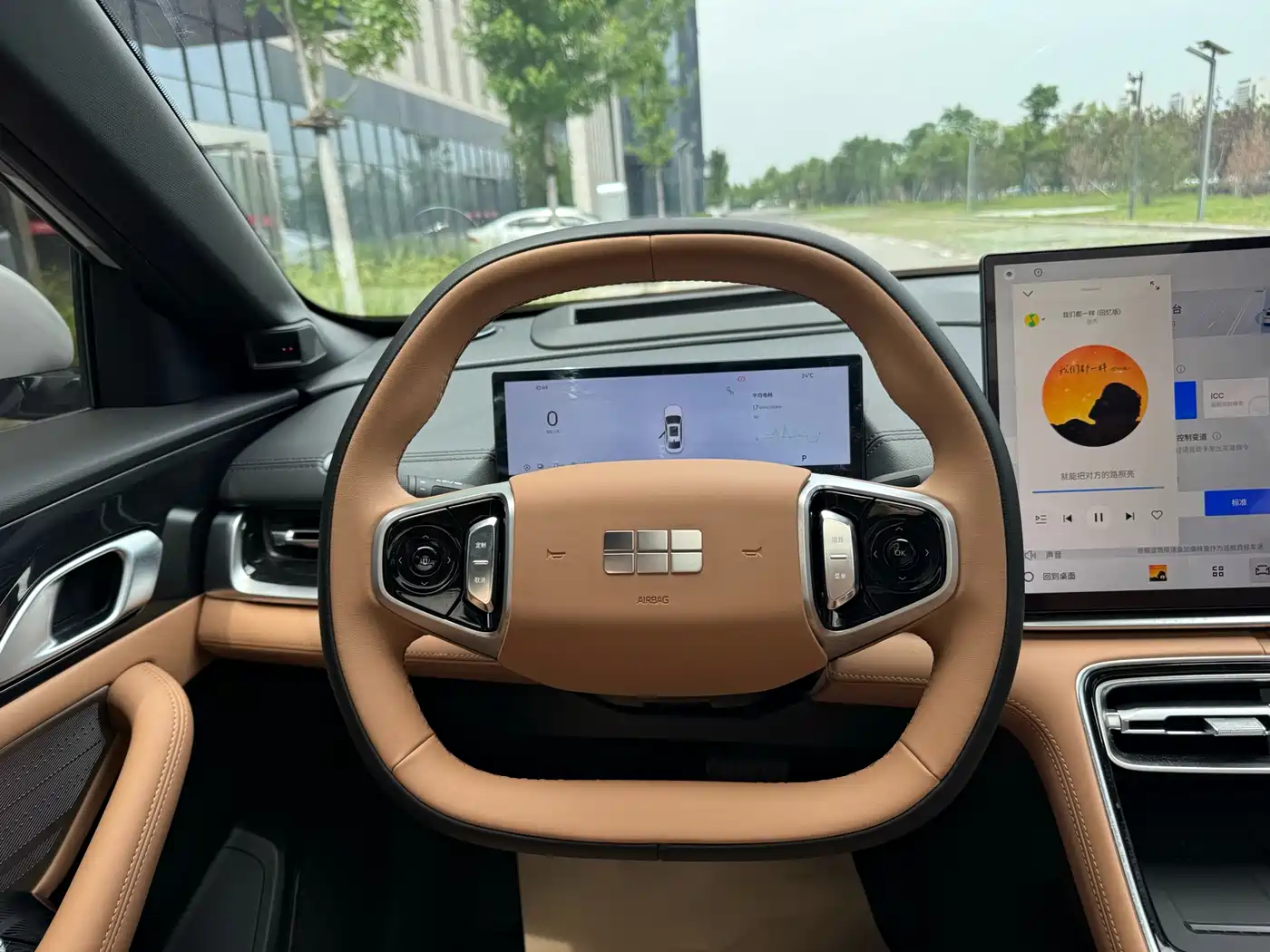 Geely Galaxy Galaxy A7 2025 EM-i 150km Explorer+ Edition фото 18