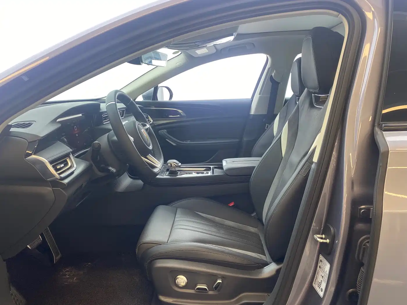 Hongqi H6 2026 2023 2.0T Comfort Edition