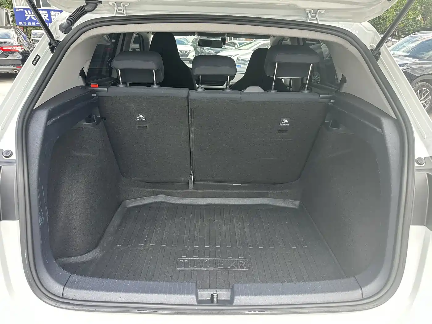 Фото 8 - Volkswagen Tharu