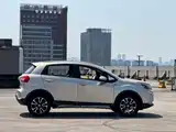 Фото 4 - Geely Vision X3