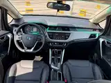 Фото 9 - Geely Vision X3