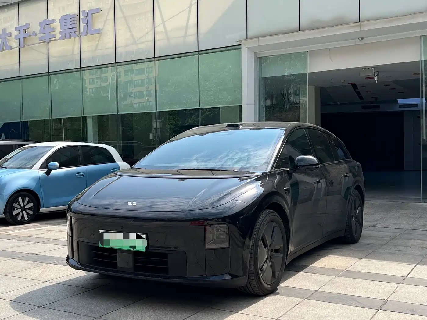 Li Auto i6 2026 2025 2WD Base Model