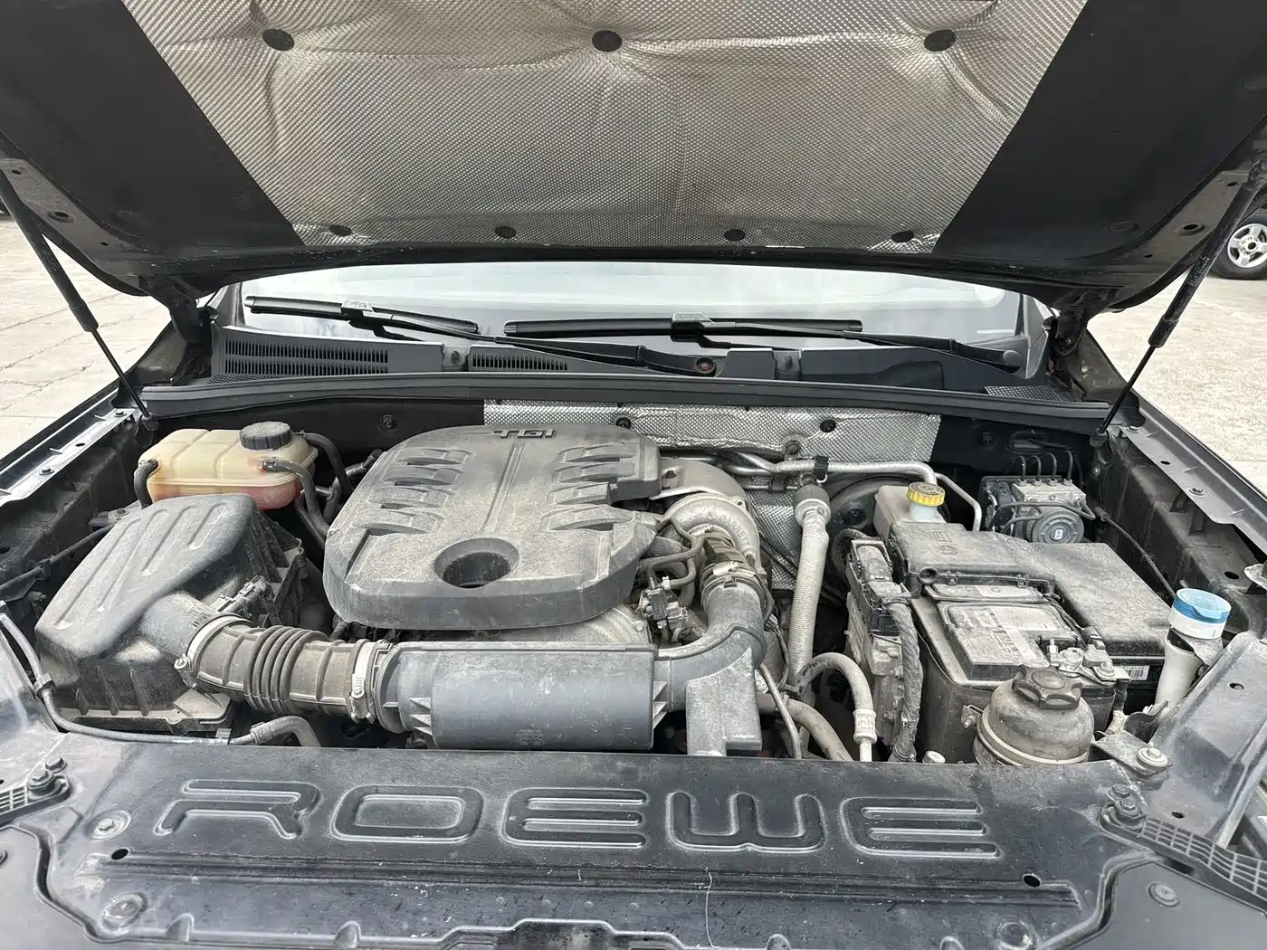 Roewe RX8 2018 2018 30T Smart Internet AWD Flagship Edition