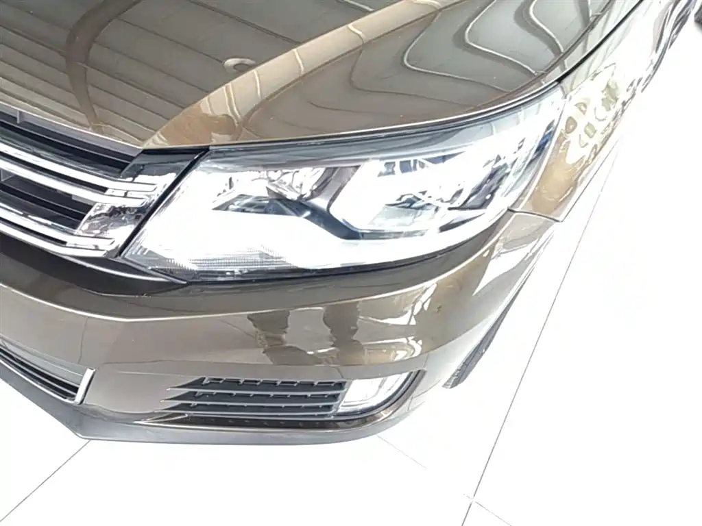 Volkswagen Tiguan 2015 1.8TSI Automatic 2WD Comfortline фото 24