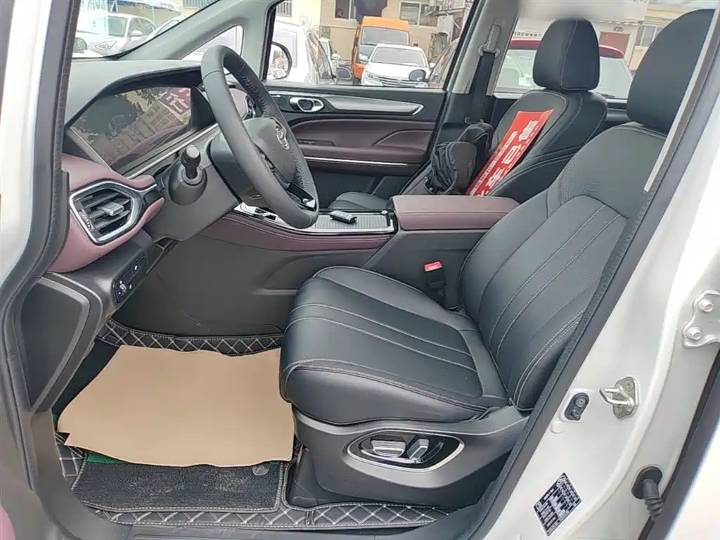 GAC Trumpchi Trumpchi M6 2023 PRO 270T DCT Luxury Edition фото 15