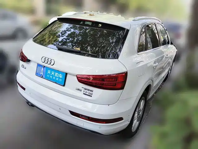 Audi Q3 2017 35 TFSI quattro AWD Style — фото 2
