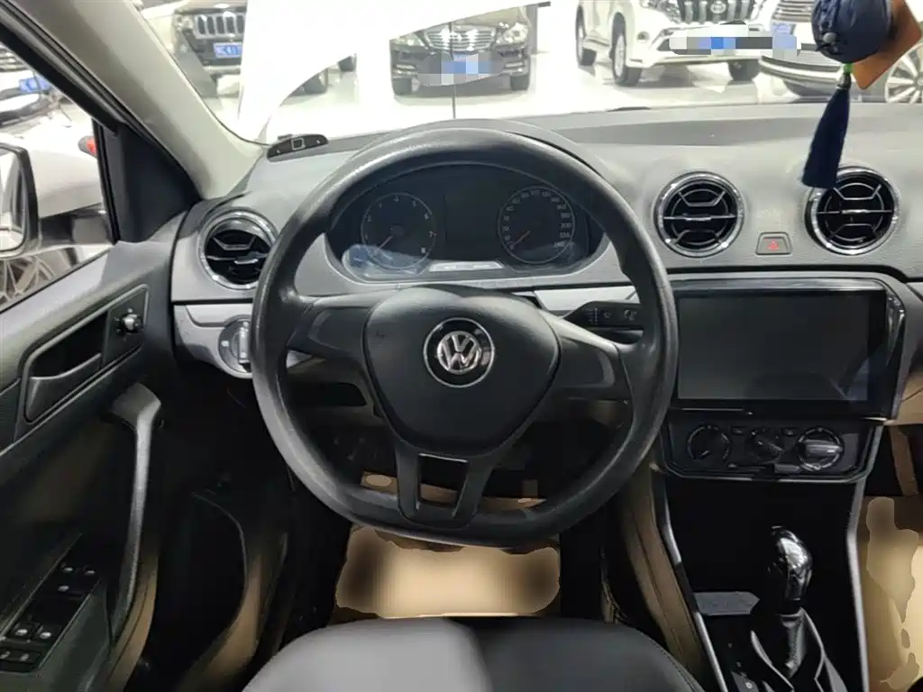 Volkswagen Jetta 2017 1.5L Automatic Fashion фото 11