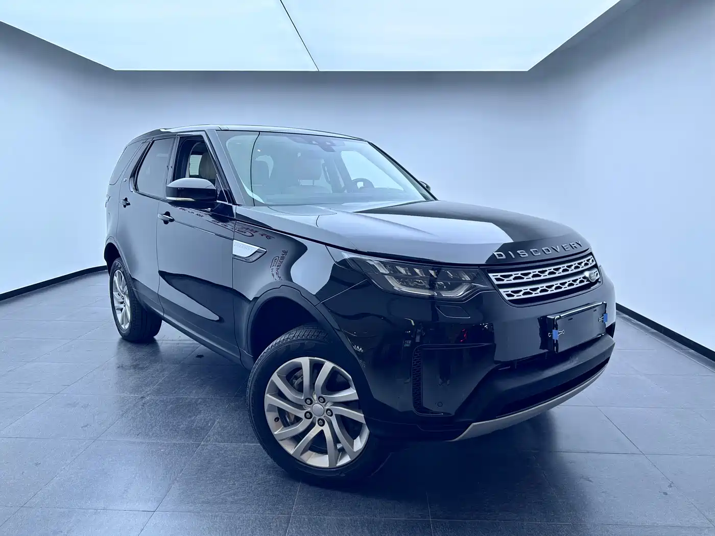 Land Rover Discovery 2018 3.0 SC V6 HSE фото 3