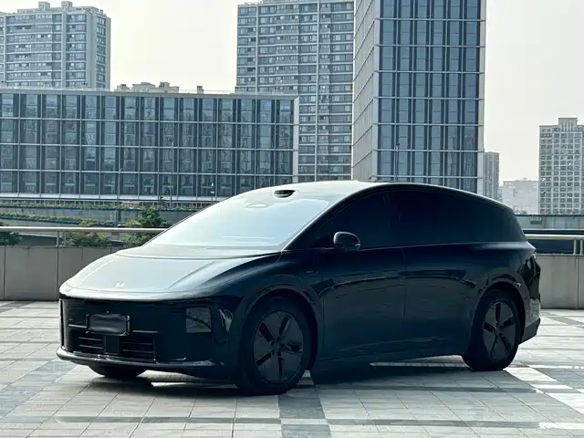  Li Auto Li i8 2025 Standard Edition
