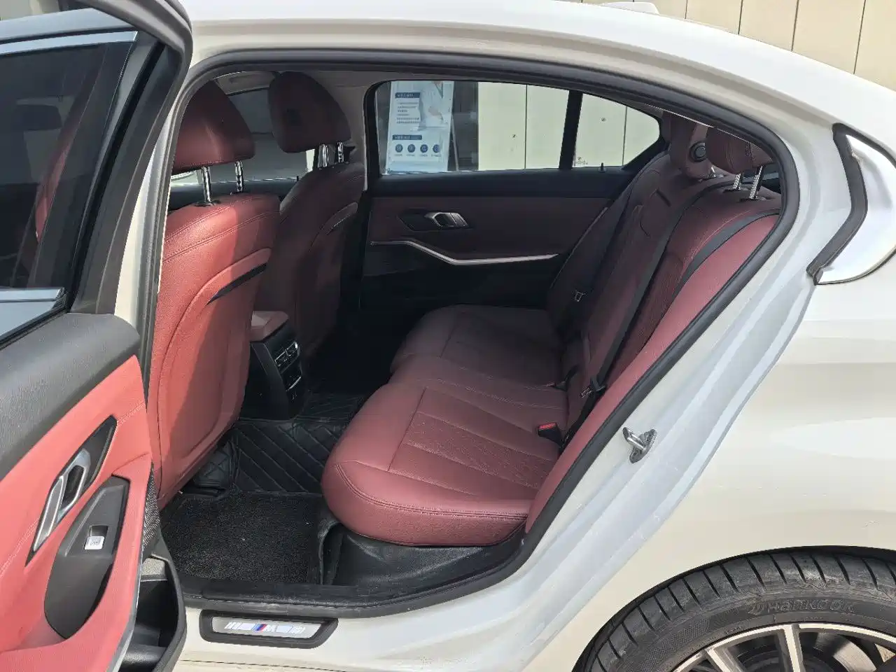BMW 3 Series 2024 325Li M Sport Package фото 14