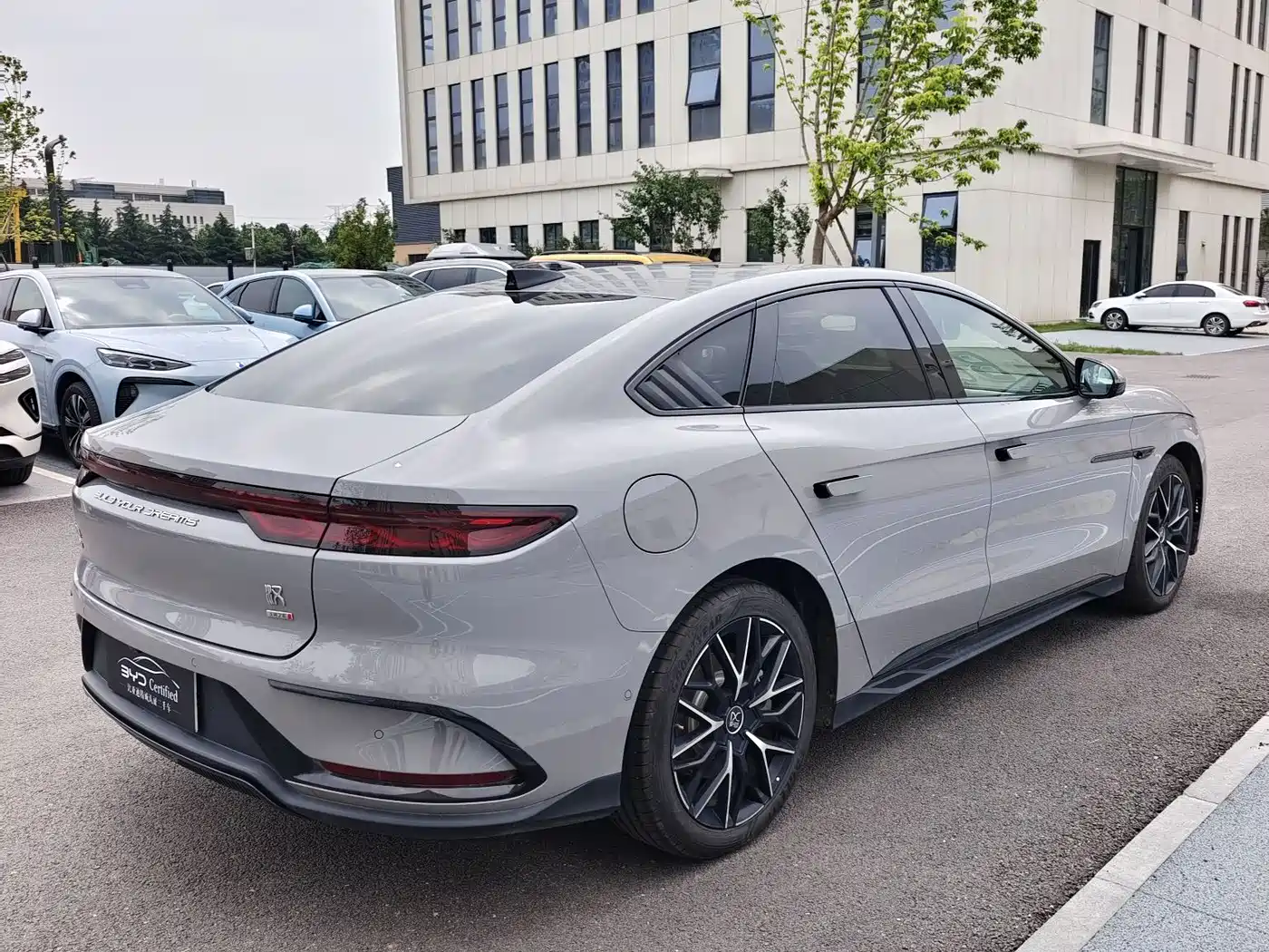 BYD Han 2025 DM-i Smart Driving Edition 125KM LiDAR Flagship фото 8