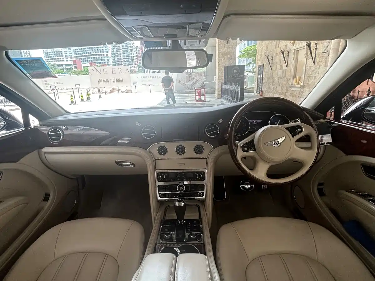 Bentley Mulsanne 2012 6.8T EIC Special Custom Edition фото 8