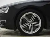 Фото 3 - Audi A8
