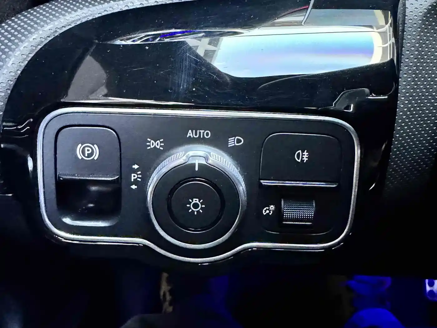 Mercedes-Benz CLA (Import) 2020 CLA 200 фото 5