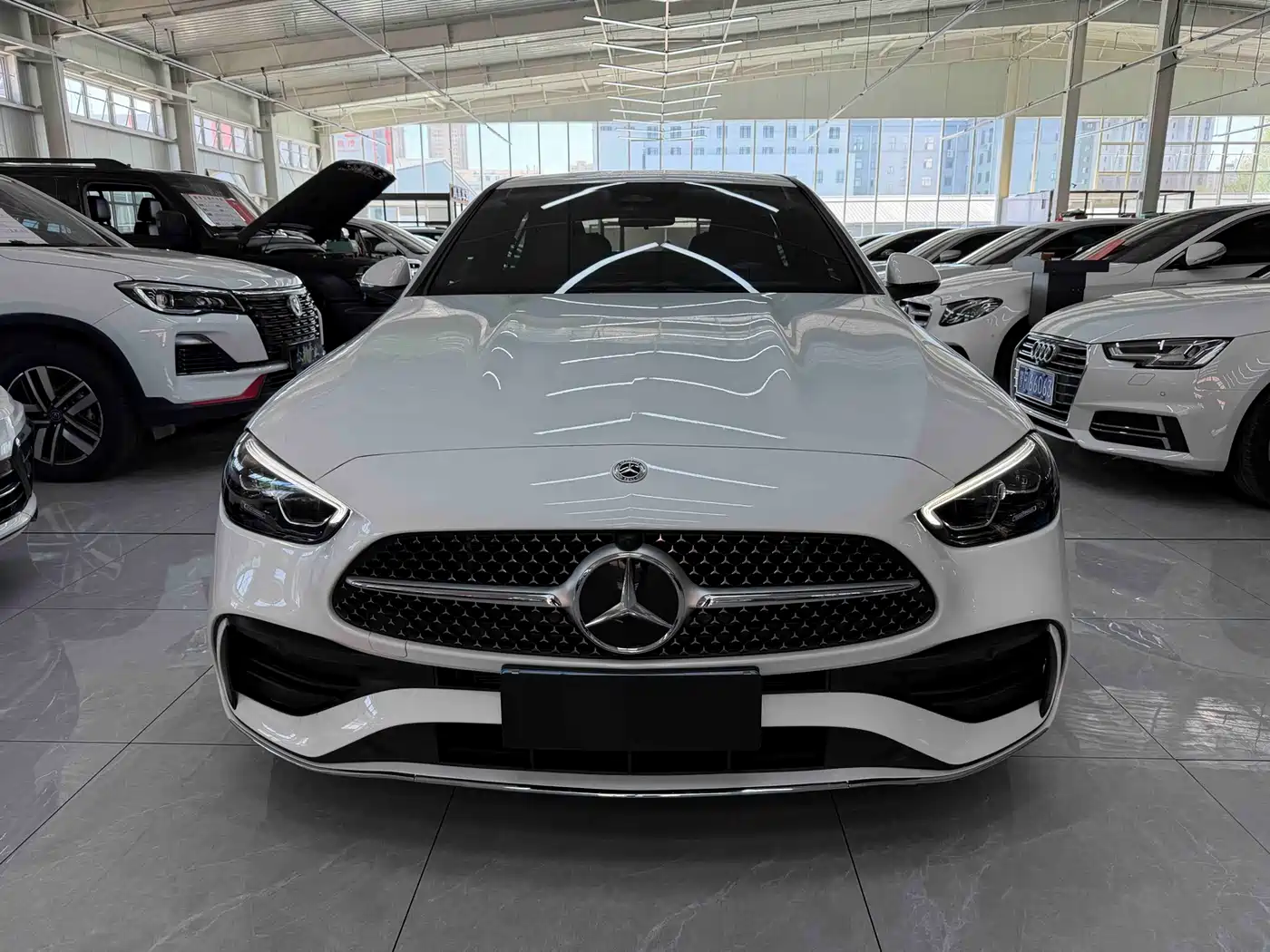 Mercedes-Benz C-Class 2023 C 200 L Sport фото 2