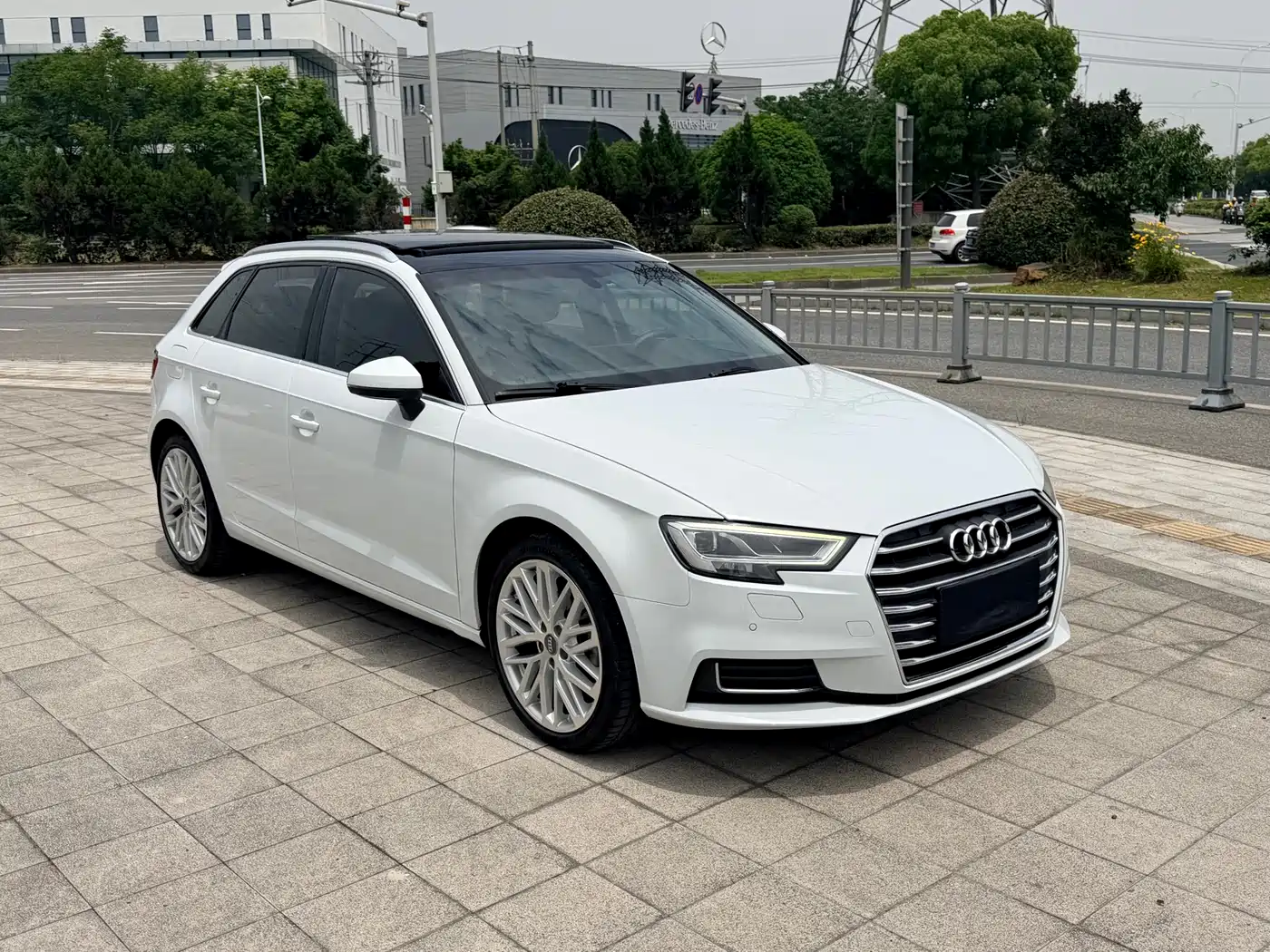 Audi A3 2018 30th Anniversary Sportback 35 TFSI Style фото 3