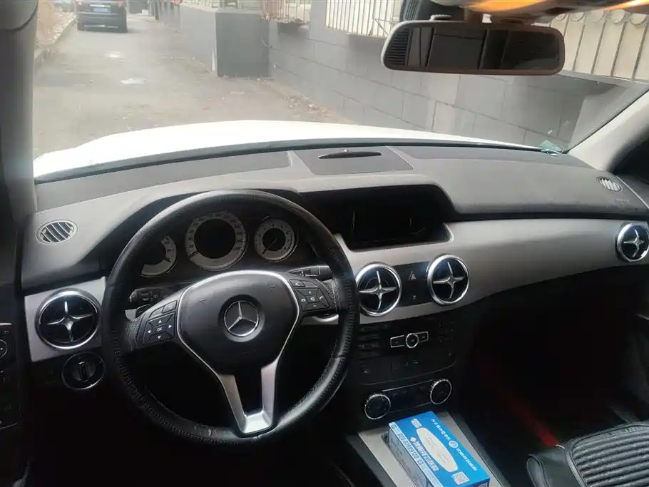 Mercedes-Benz GLK-Class 2013 GLK 300 4MATIC Dynamic Sunroof фото 12