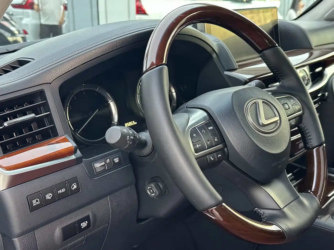 Lexus LX 2017 570 Prestige Luxury фото 11