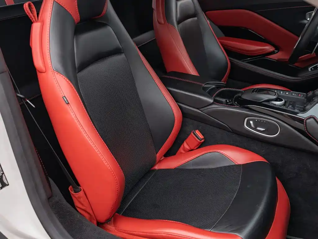 Aston Martin V8 Vantage 2019 2018 4.0T V8 Coupe
