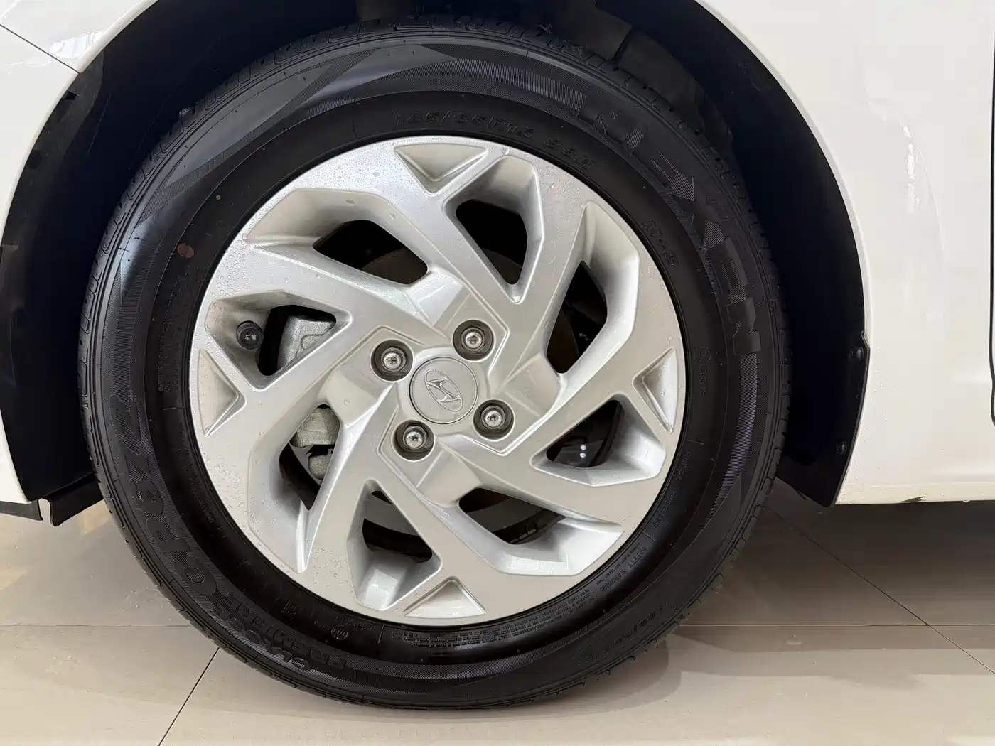 Hyundai Verna 2020 1.4L CVT GLS Cool Edition фото 14