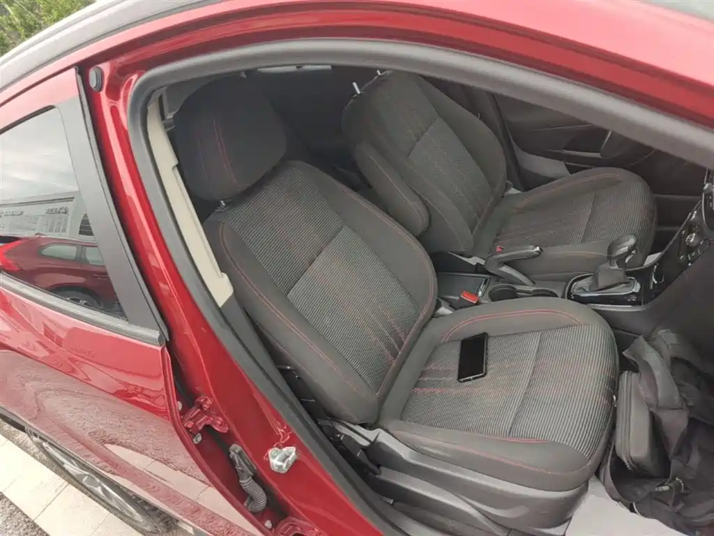 Buick Encore 2017 18T Automatic 2WD Urban Leading фото 25