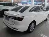 Фото 7 - Roewe i5