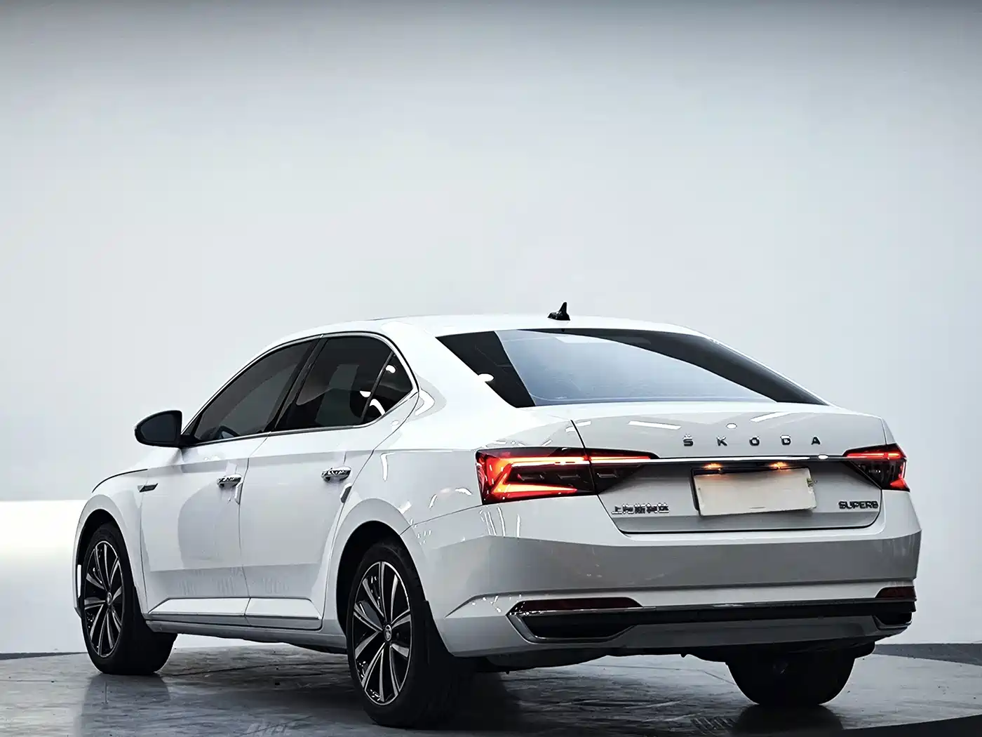 Škoda Superb 2023 2024 TSI280 DSG Premium Edition