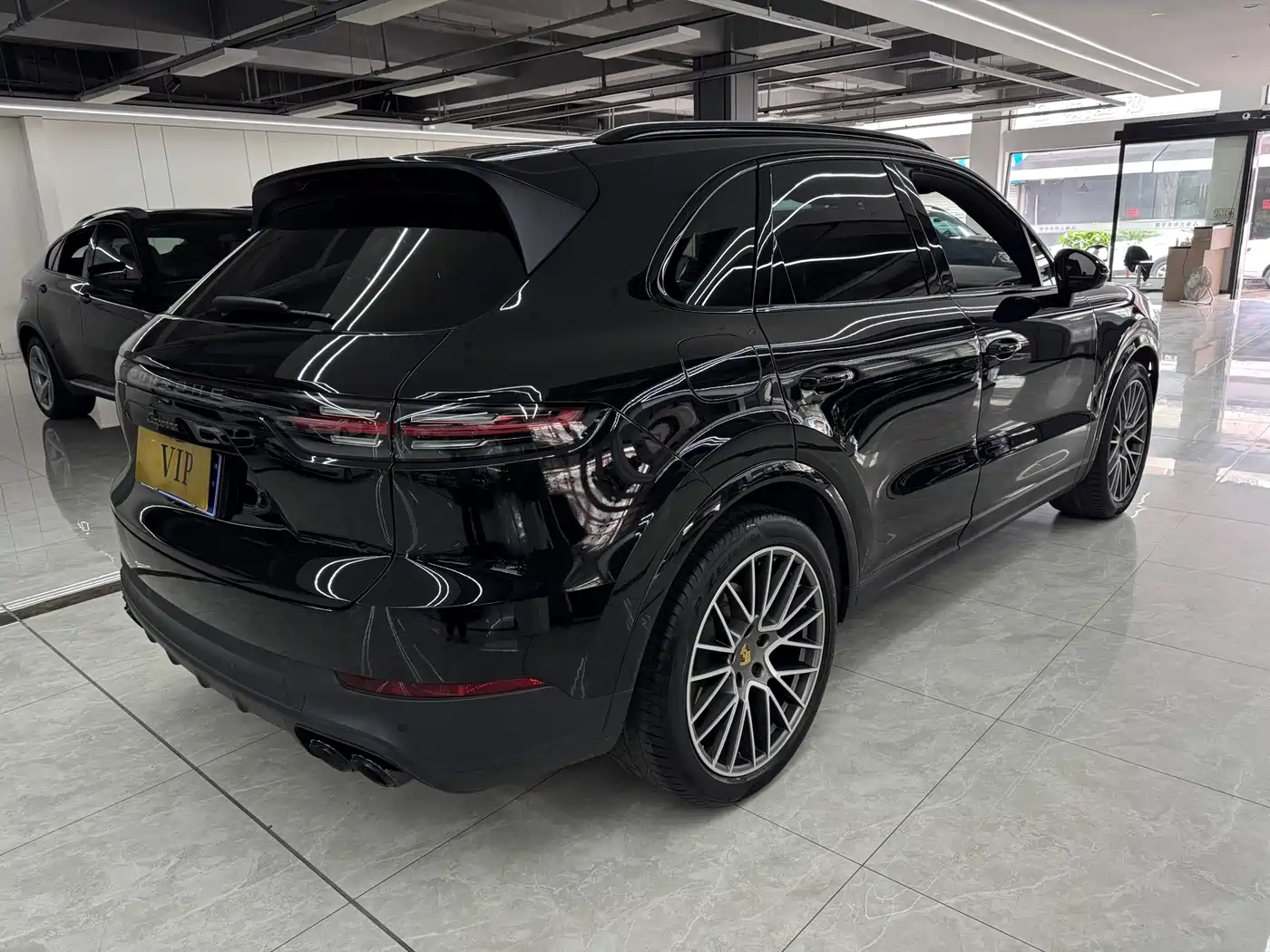 Porsche Cayenne 2023 Cayenne 3.0T Platinum Edition фото 4