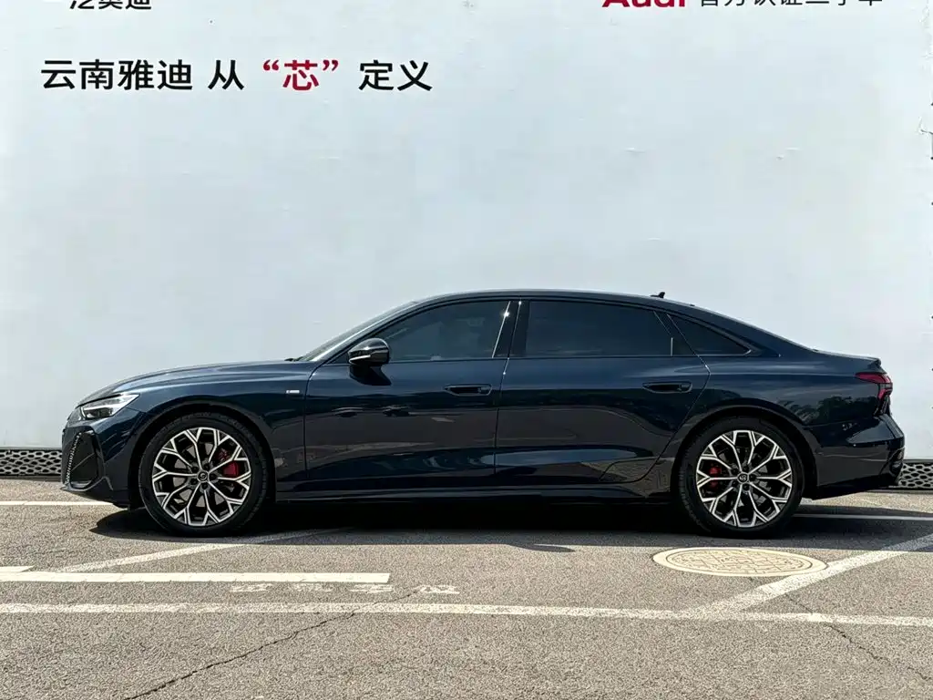 Фото 2 - Audi A6L