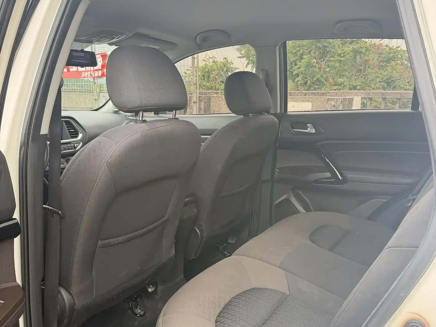 GAC Trumpchi Trumpchi GS4 2017 200T G-DCT 2WD Comfort фото 6