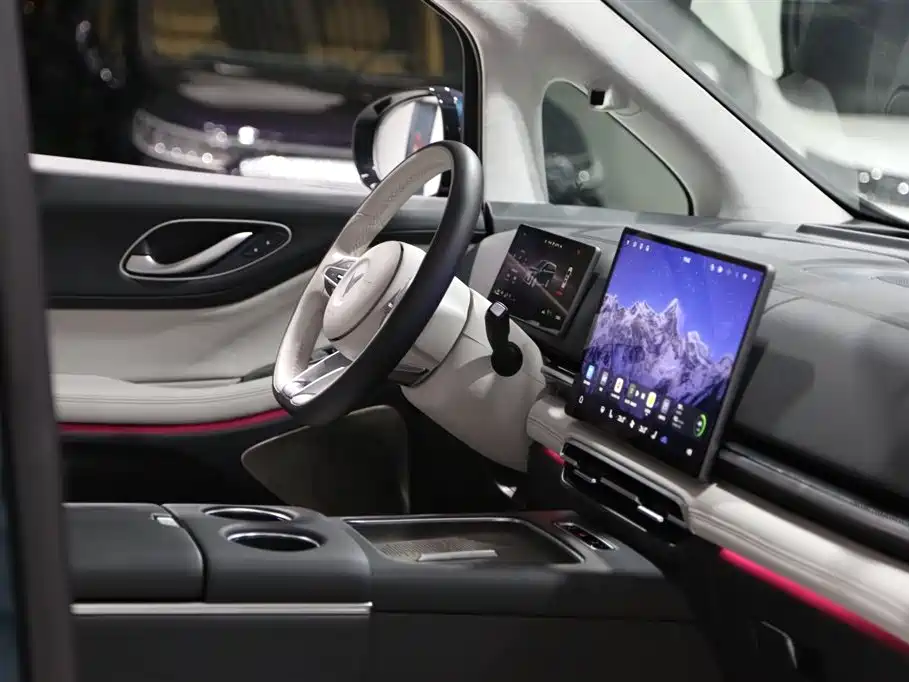 Voyah Auto Voyah Dreamer 2025 Model PHEV 4WD Premium QianKun Edition фото 22
