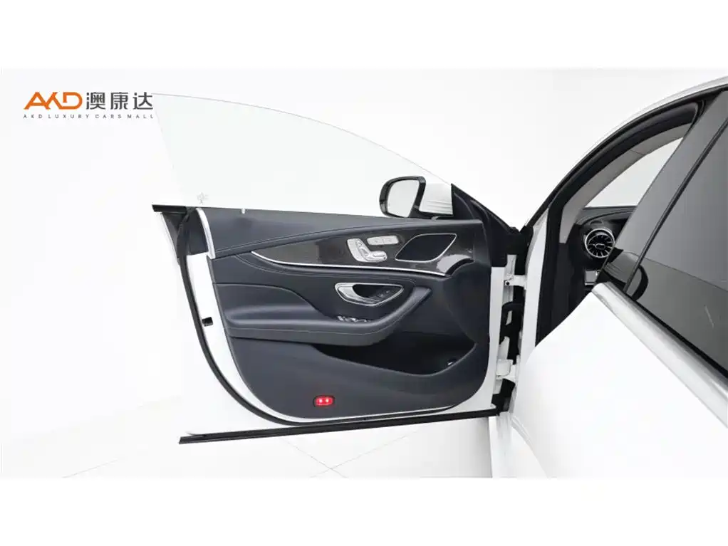 Mercedes-Benz CLS 2018 CLS 300 Dynamic фото 10