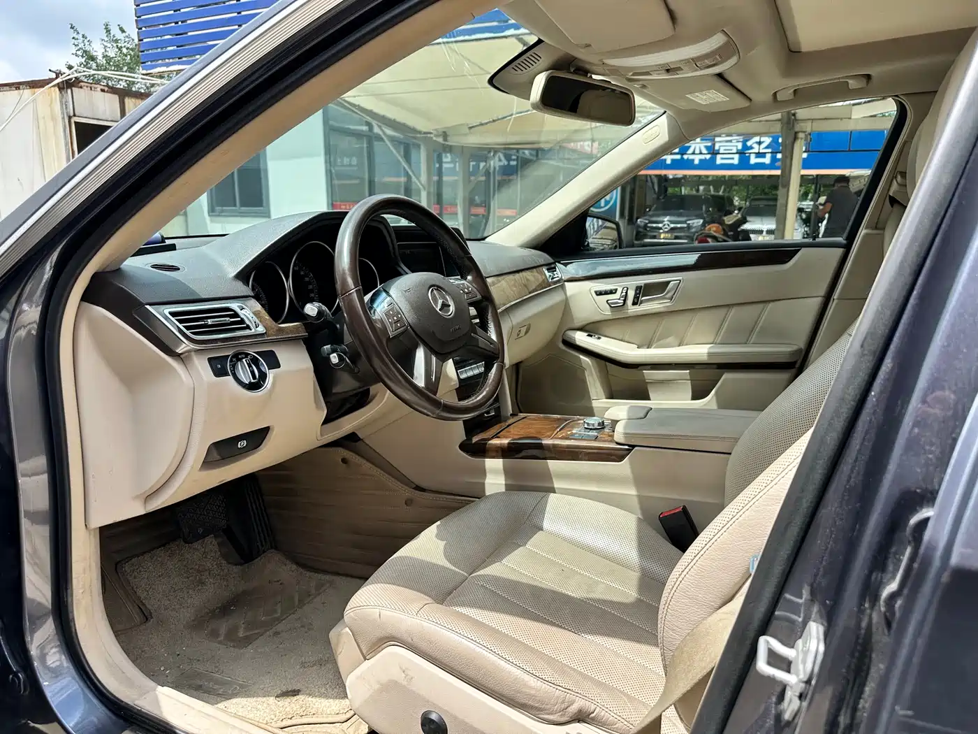 Mercedes-Benz E-Class 2014 E 300 L фото 8