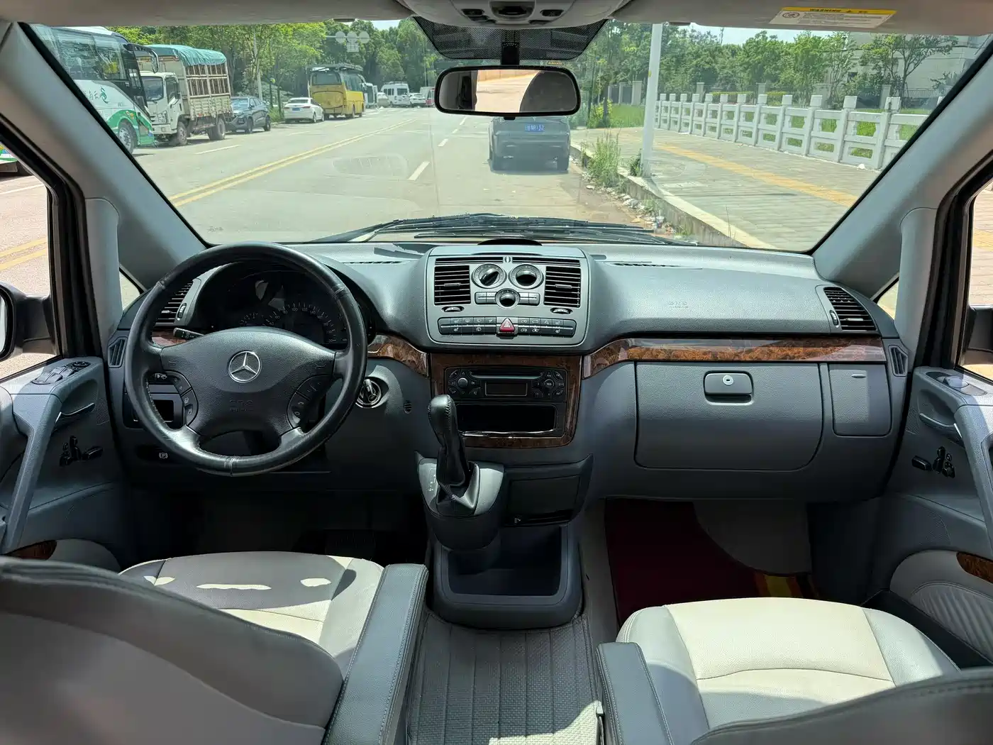 Mercedes-Benz Viano (Import) 2006 Viano 3.2L фото 14