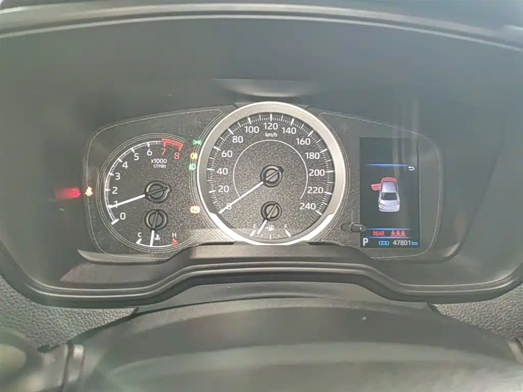 Toyota Corolla 2021 TNGA 1.5L CVT Elite Edition фото 12