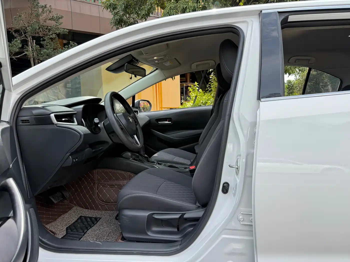 Toyota Allion 2022 2.0L Pioneer Edition фото 6
