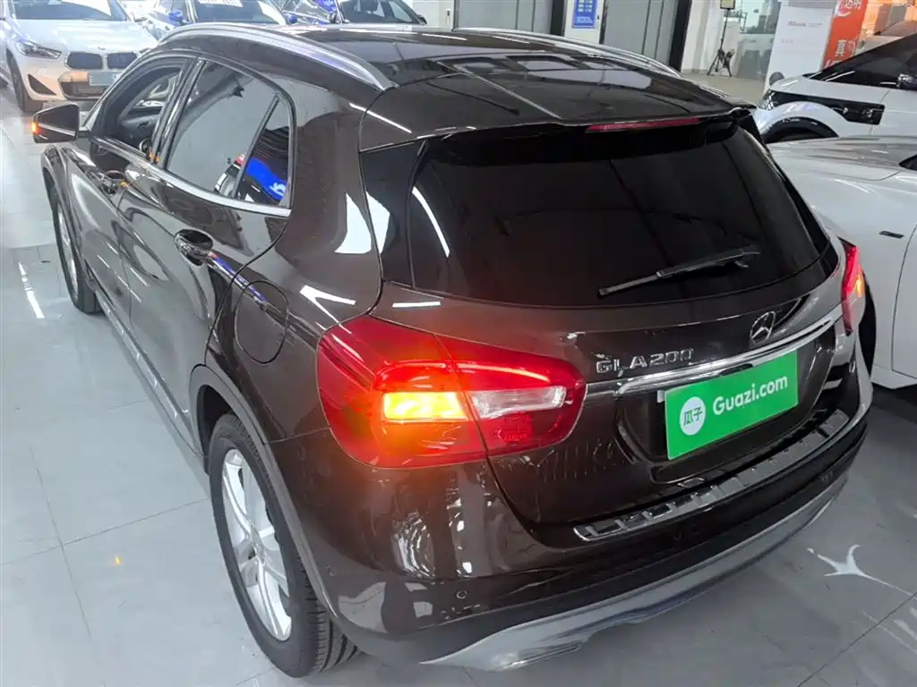 Mercedes-Benz GLA 2016 GLA 200 Fashion фото 5