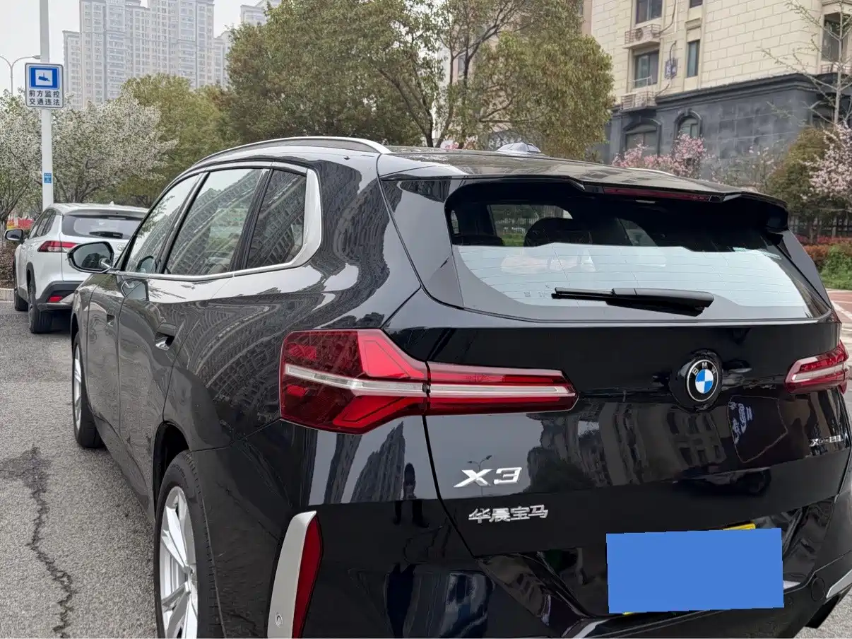 BMW X3 2025 xDrive25L Luxury Package фото 8