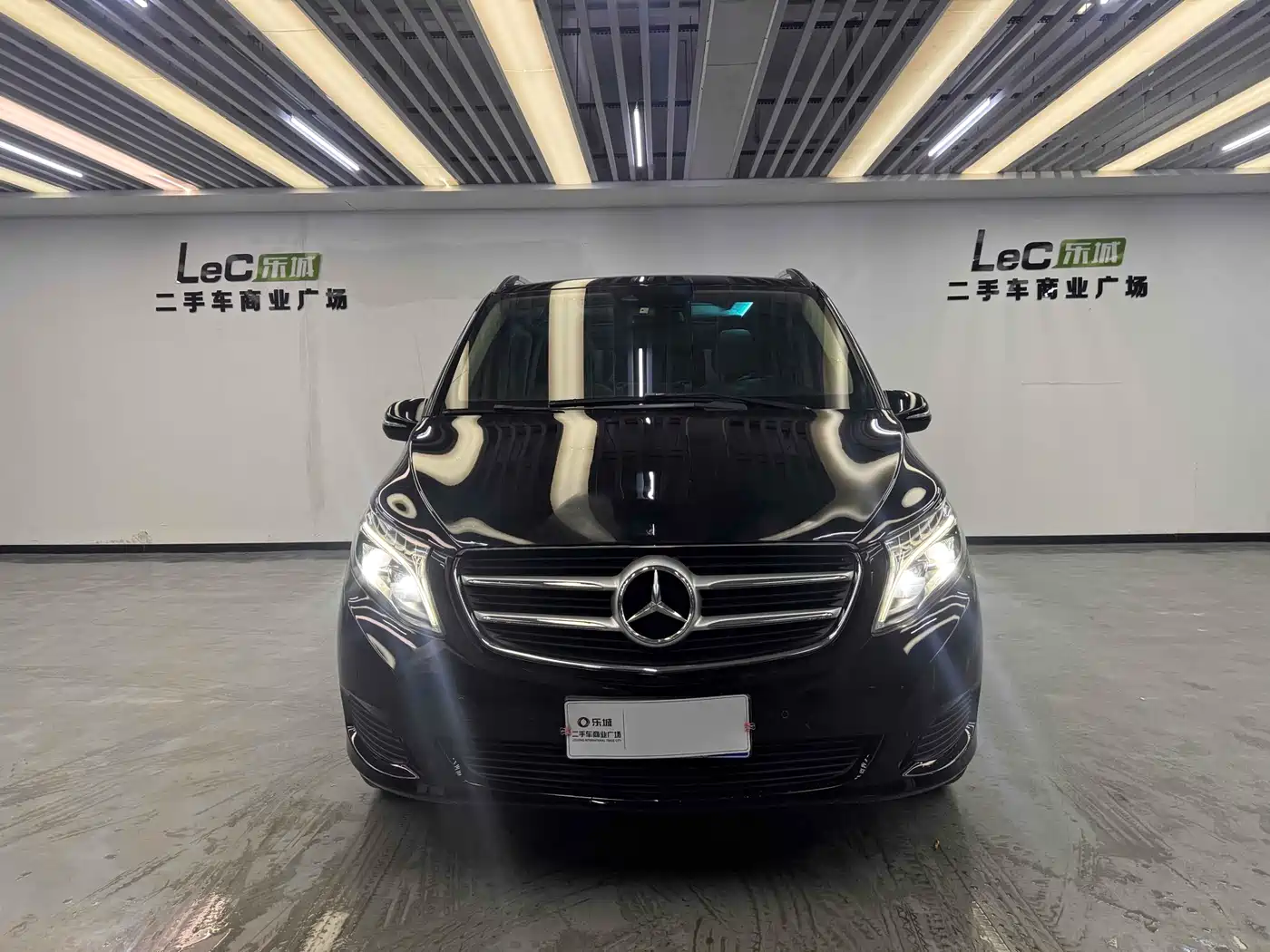 Mercedes-Benz V-Class 2018 V 260 Navigator Edition China VI фото 2