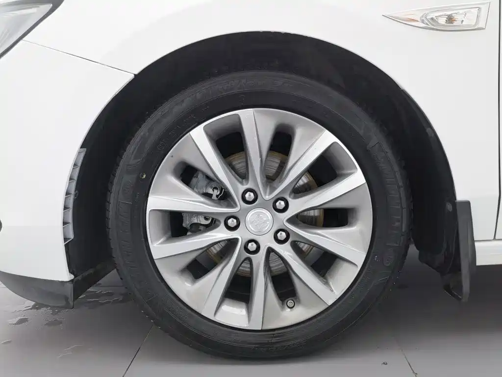 Buick GL6 2023 2021 323T Mild Hybrid Connected Luxury