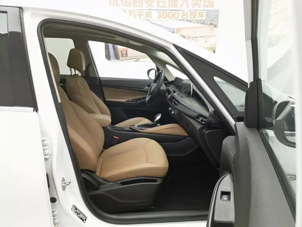 Buick GL6 2023 2021 323T Mild Hybrid Connected Luxury