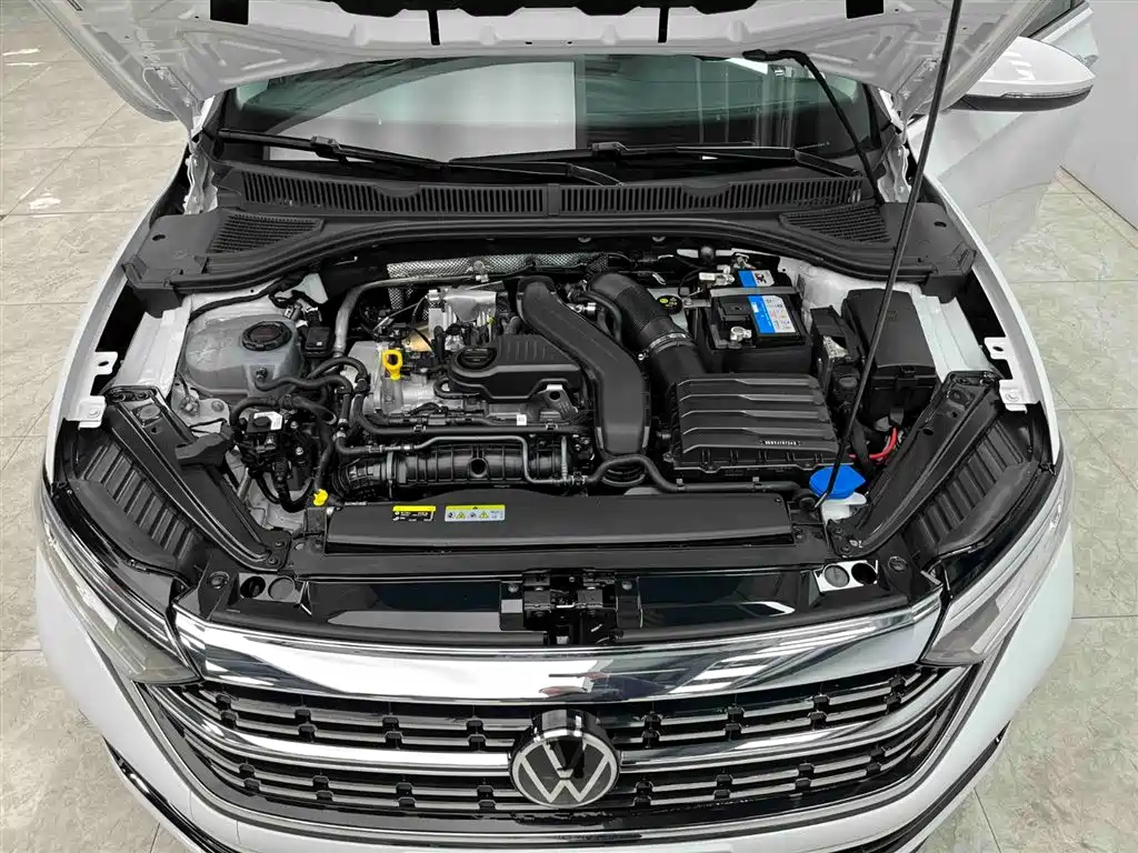 Volkswagen Sagitar 2023 300TSI DSG Surpassing Edition фото 20