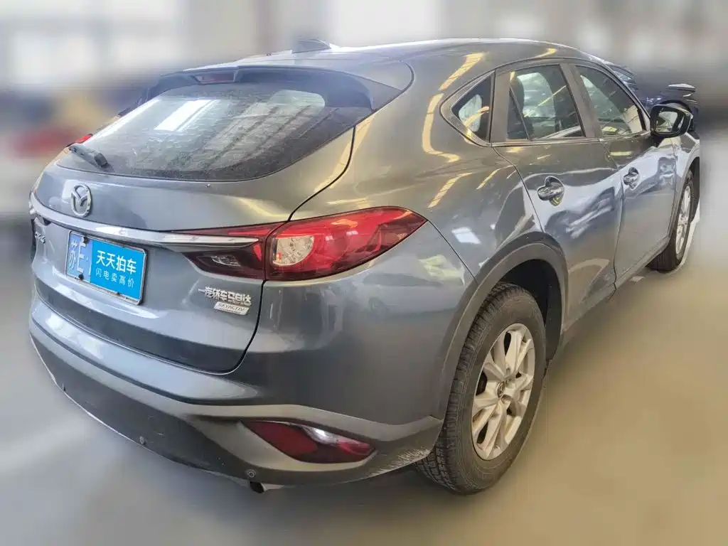 Фото 2 - Mazda CX-4