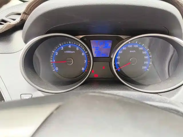 Hyundai Beijing Hyundai ix35 2015 2.0L Automatic 2WD Smart China V — фото 4