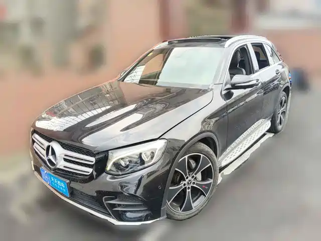 Mercedes-Benz GLC 2018 GLC 300 4MATIC Dynamic — фото 1