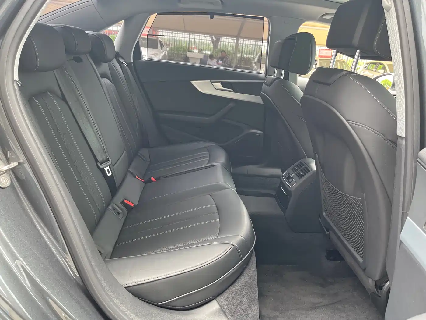 Audi A4L 2022 40 TFSI Luxury Elegance фото 14
