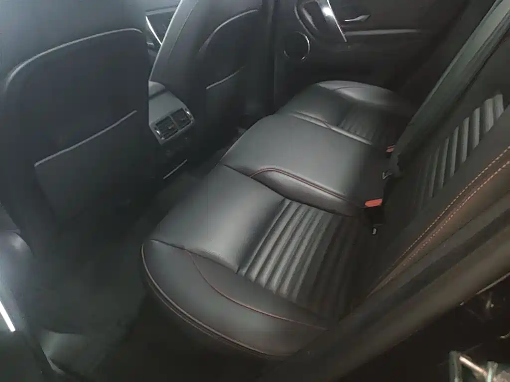 Land Rover Discovery Sport 2020 249PS R-Dynamic Performance фото 17