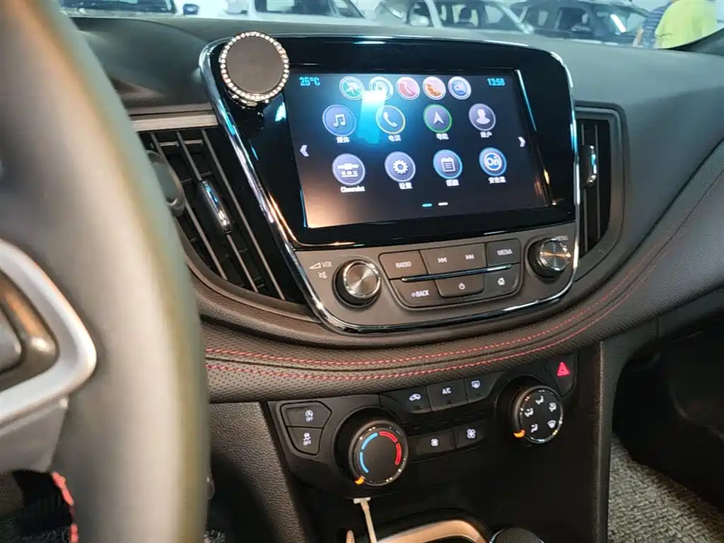 Chevrolet Monza 2019 RS 330T Auto Smooth Edition China VI фото 13