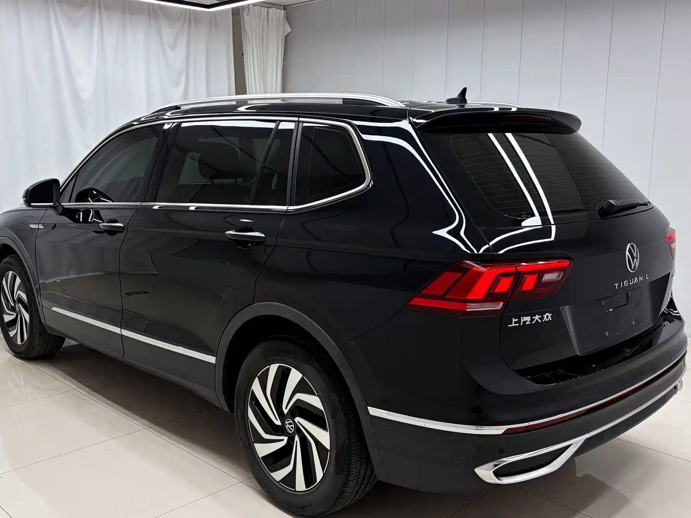 Volkswagen Tiguan L 2023 280TSI 2WD Trend Limited Edition фото 4