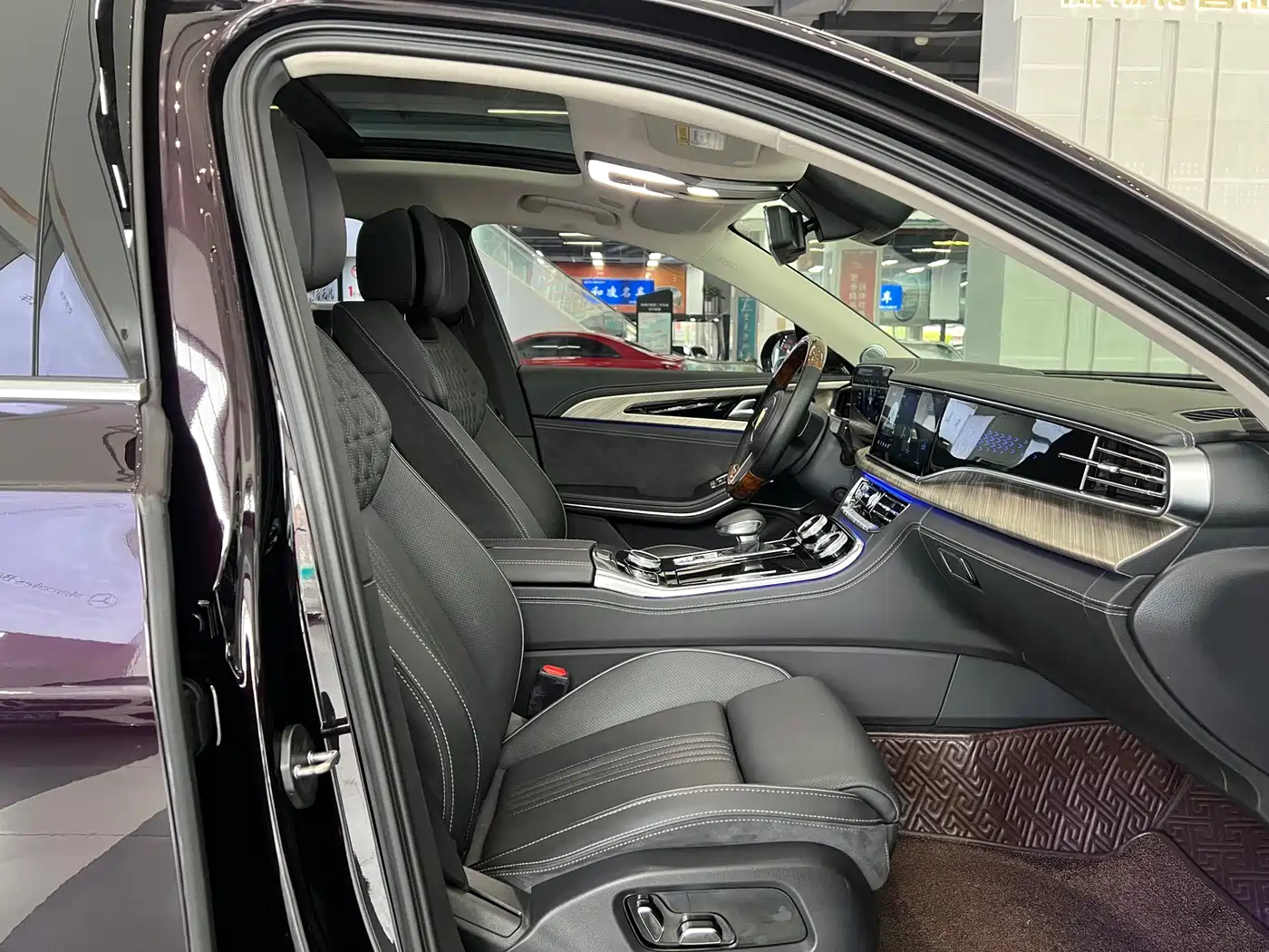 Hongqi H9 2020 2.0T Smart Connection Qi Chang Edition фото 12